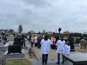„Ja jestem zmartwychwstaniem i życiem. Kto we Mnie wierzy, choćby i umarł, żyć b (5)