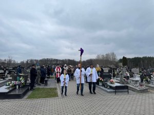 „Ja jestem zmartwychwstaniem i życiem. Kto we Mnie wierzy, choćby i umarł, żyć b (9)