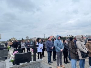 „Ja jestem zmartwychwstaniem i życiem. Kto we Mnie wierzy, choćby i umarł, żyć b (8)