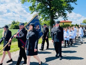 „Kto spożywa moje Ciało i pije moją Krew, ma życie wieczne, a Ja go wskrzeszę w  (10)