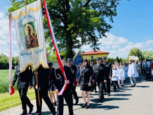 „Kto spożywa moje Ciało i pije moją Krew, ma życie wieczne, a Ja go wskrzeszę w  (9)
