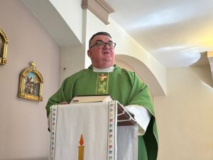 Dzisiaj, podczas naszej pierwszej pielgrzymkowej Eucharystii w Jordanii, w Kości (11)
