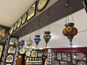 Wizyta w pracowni mozaik Fundacji Królowej Jordanii (9)