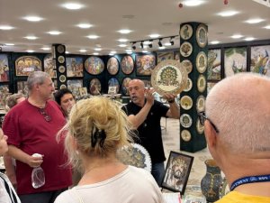 Wizyta w pracowni mozaik Fundacji Królowej Jordanii (11)