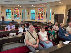 Niedzielna Eucharystia w Akabie – wspólnota serc w drodze (6)