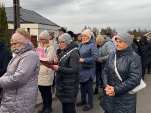 „Krzyż bez krzyża się nie niesie” (4)