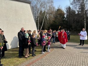 „Bądźmy wierni jak aniołowie i dzieci, wołając do Zwycięzcy śmierci: Hosanna na  (4)
