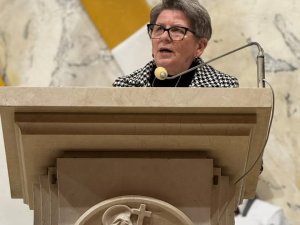 „Począwszy od zmartwychwstania, Boże światło rozprzestrzenia się na cały świat i