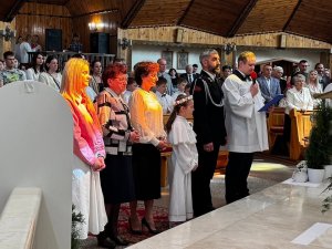 „Maryja nie zabiera nic Bogu - Ona prowadzi prosto do Niego”  (11)